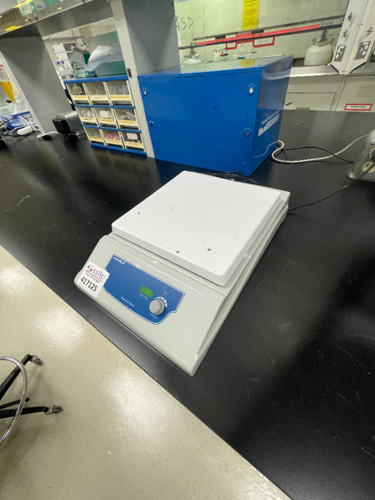 Image of Benchmark Scientific H3710-S Magnetic Stirrer